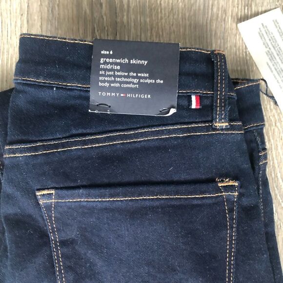 NWT Tommy Hilfiger Greenwich Skinny Midrise Stretch Blue Jeans Womens Size 6 - Picture 2 of 11